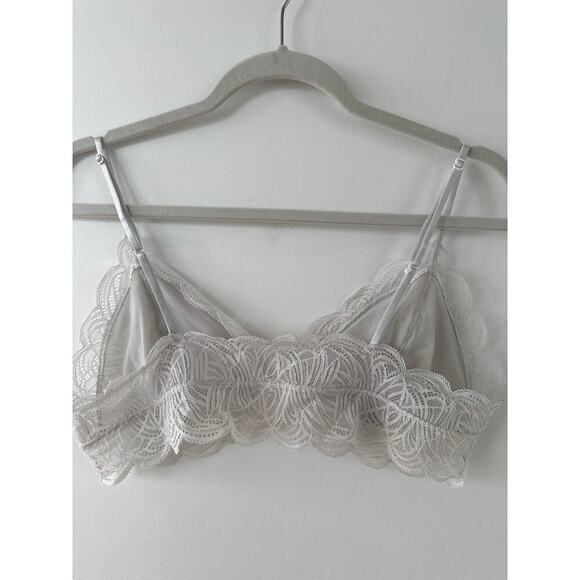 Aritizia Talula Renfrew Lace Bralette, Gray, Size L, Like New Condition - Picture 2 of 6